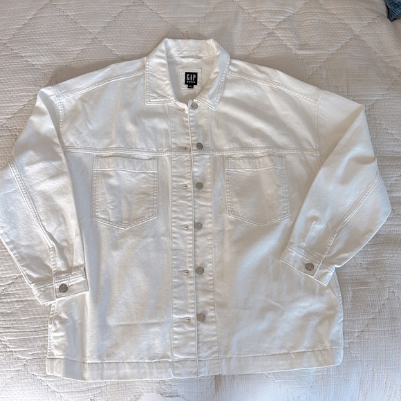 NWT GAP Oversized Denim Shirt/Jacket - Size L - White - Picture 1 of 5